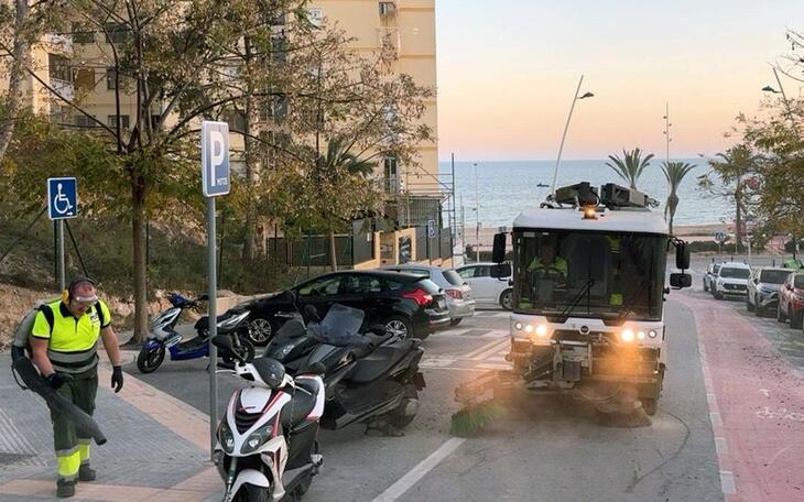 Benidorm refuerza el dispositivo de limpieza viaria y recogida de residuos con 48 operarios más de cara a Semana Santa